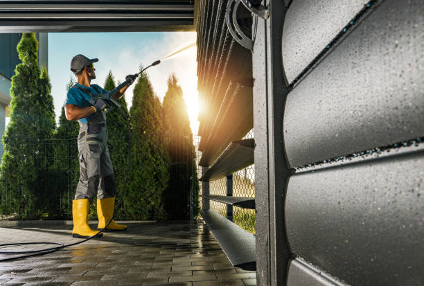 Best Pool Deck Cleaning  in Swift Trail Junction, AZ